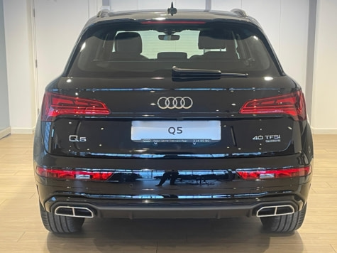 Новый автомобиль Audi Q5L 40 TFSI quattro Luxury Dynamicв городе Екатеринбург ДЦ - АЦ Космонавтов