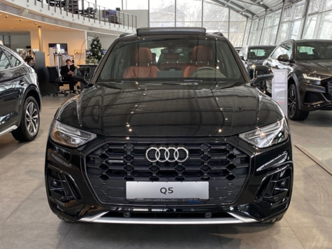 Новый автомобиль Audi Q5L 40 TFSI quattro Luxury Dynamicв городе Екатеринбург ДЦ - АЦ Космонавтов