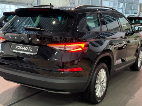 Новый автомобиль ŠKODA KODIAQ Ambitionв городе Екатеринбург ДЦ - Европа Авто