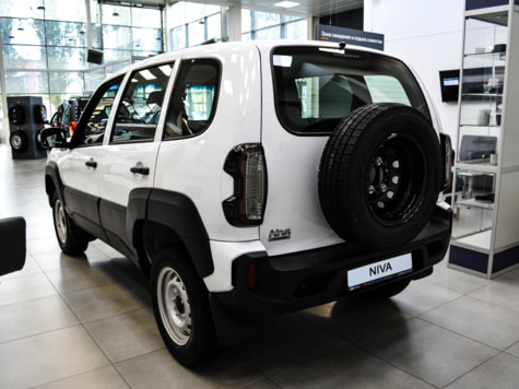 Новый автомобиль LADA Niva Travel [BLACK]'24в городе Ростов-на-Дону ДЦ - LADA Сокол Моторс Рассвет