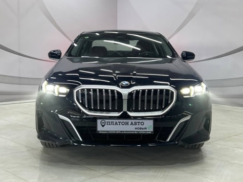 Новый автомобиль BMW 5 серии 530i xDrive M Sportв городе Воронеж ДЦ - Платон Авто